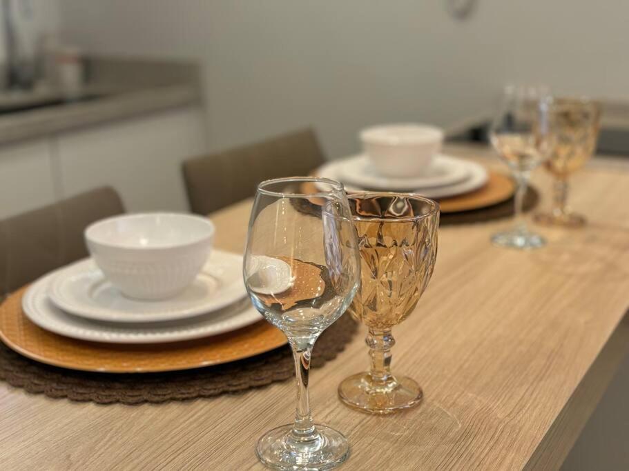 Studio Moderno Ap 32 Soho Life กูรีตีบา ภายนอก รูปภาพ
