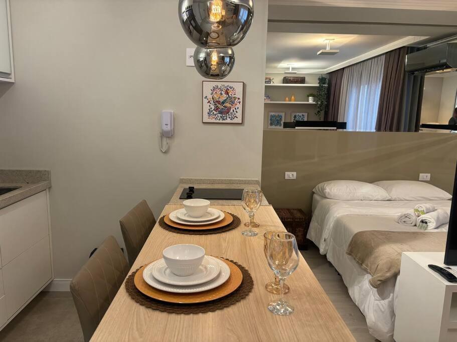Studio Moderno Ap 32 Soho Life กูรีตีบา ภายนอก รูปภาพ